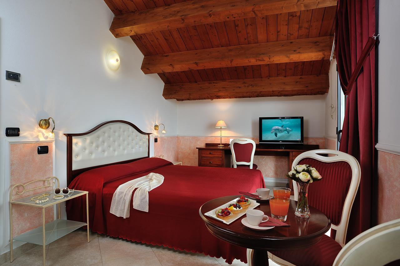 Hotel Bridge Bellaria-Igea Marina Exterior foto